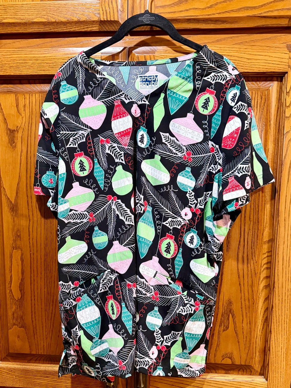 Women’s Black Holiday Ornament Print V-Neck Top